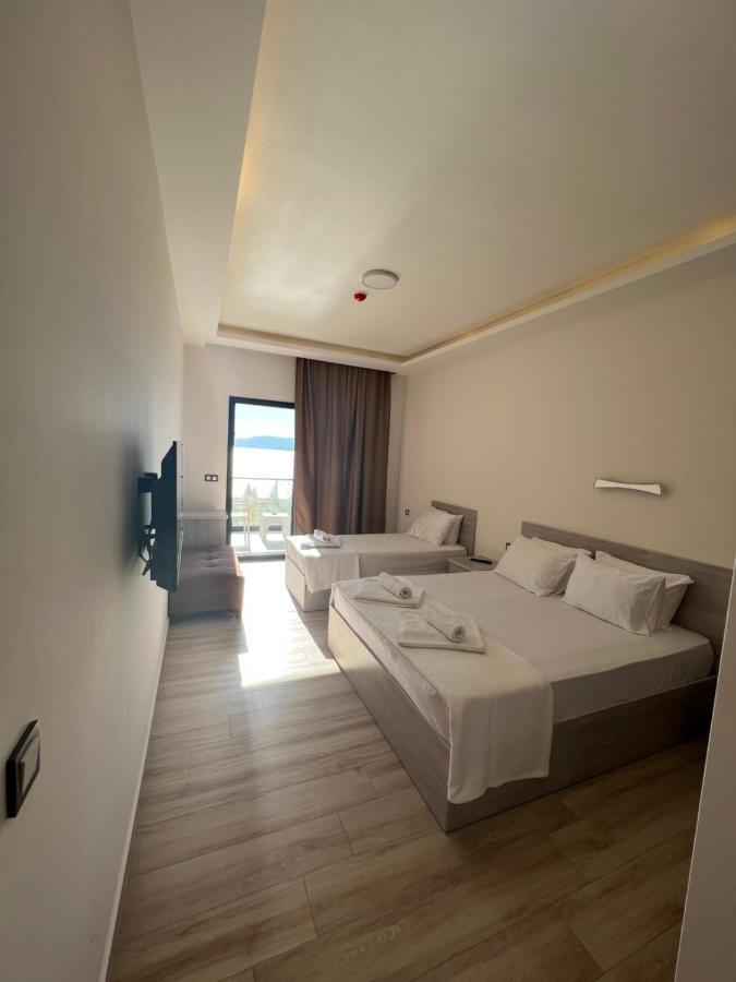 Life Point Hotel Cesme Exterior photo